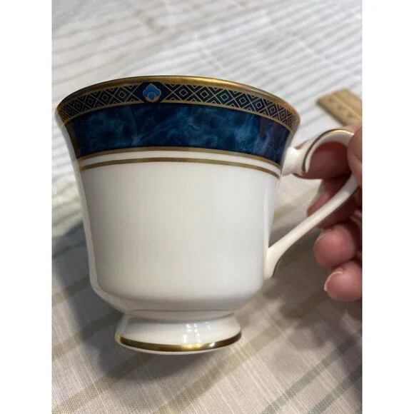 Royal Doulton Biltmore Blue Gold Rimmed Coffee Tea Cups & Saucers 18pc - Picture 8 of 12